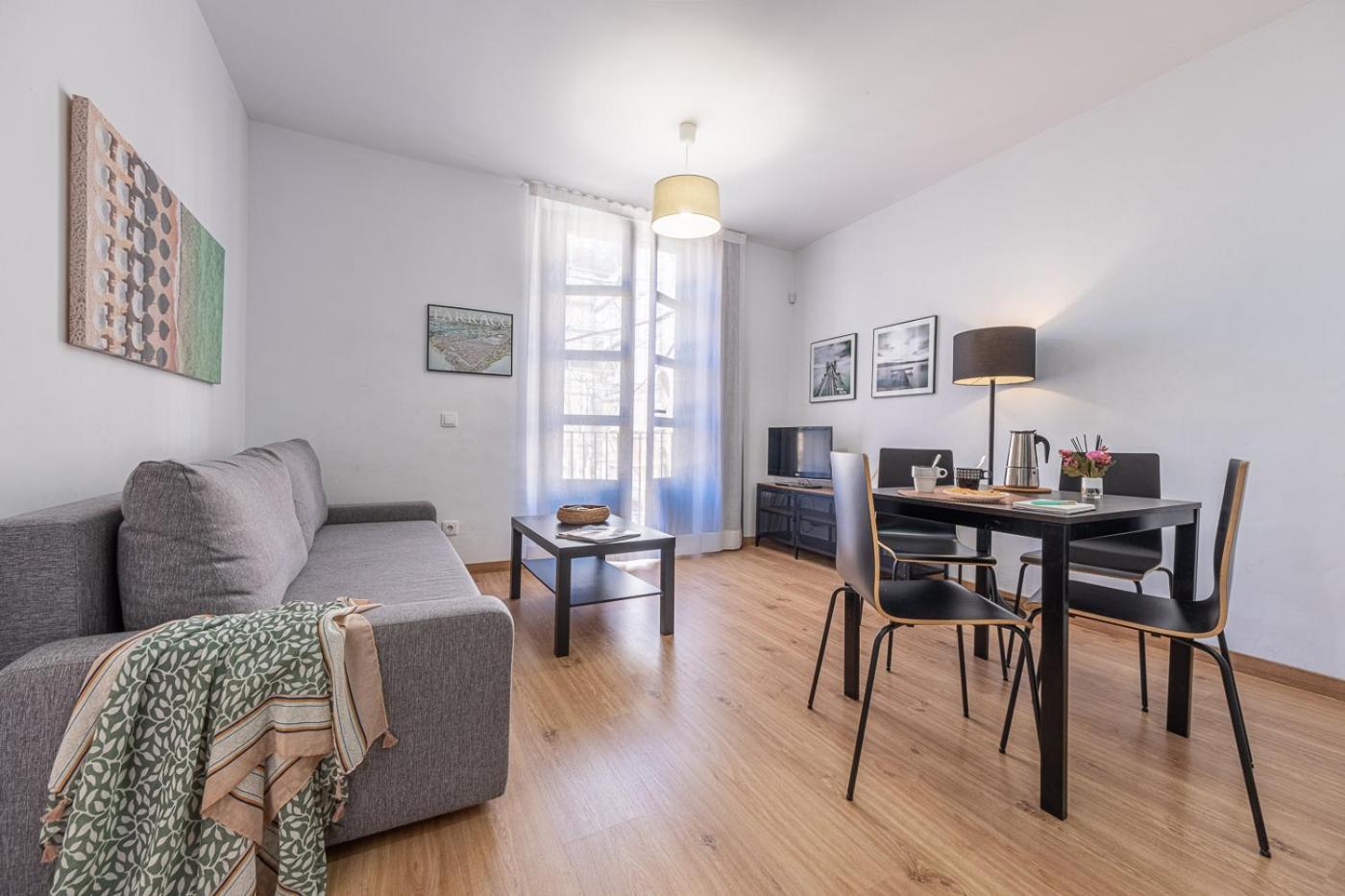 Tarragona Apartments Eksteriør bilde